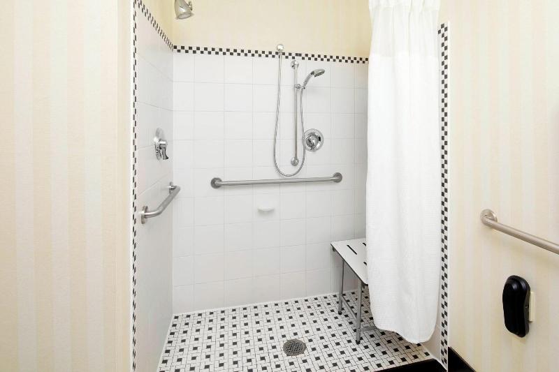 Fairfield Inn & Suites Cumberland image