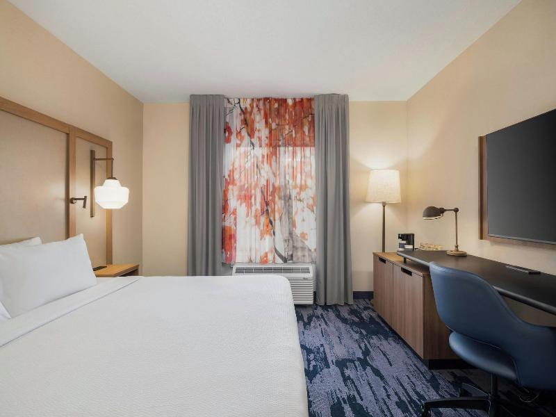 Fairfield Inn & Suites Cumberland image
