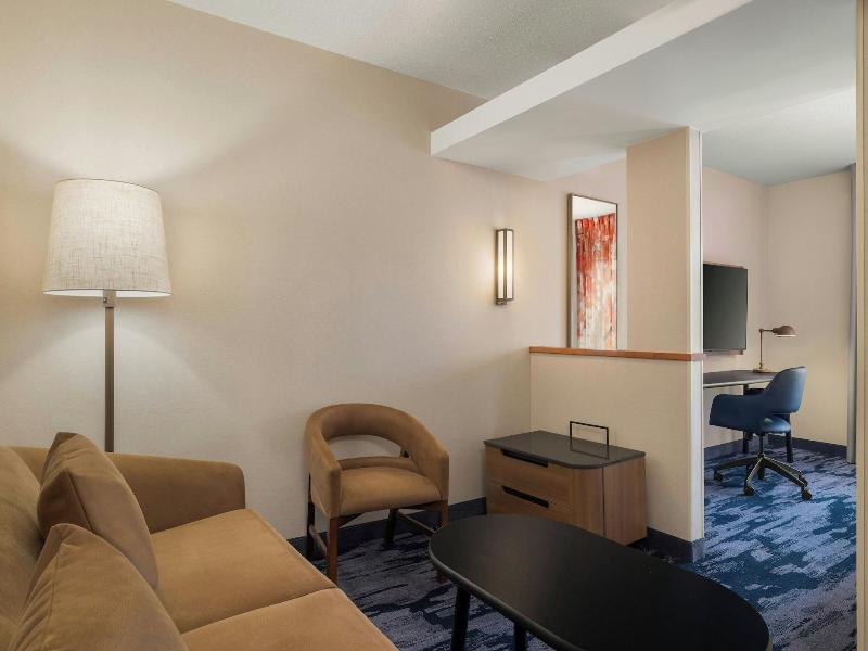 Fairfield Inn & Suites Cumberland image