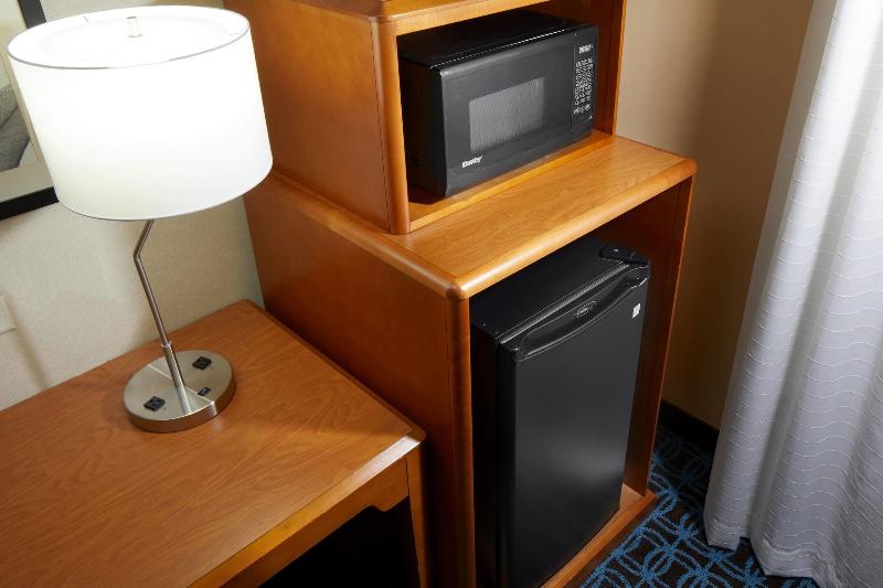 Fairfield Inn & Suites Cumberland image