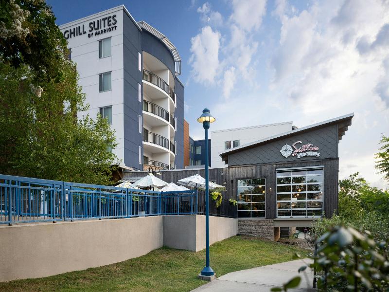 SpringHill Suites Chattanooga Downtown/Cameron Har — exterior view