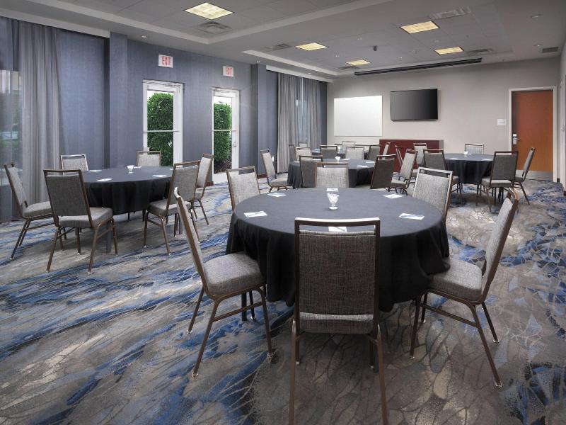 Fairfield Inn & Suites Chattanooga I-24 image
