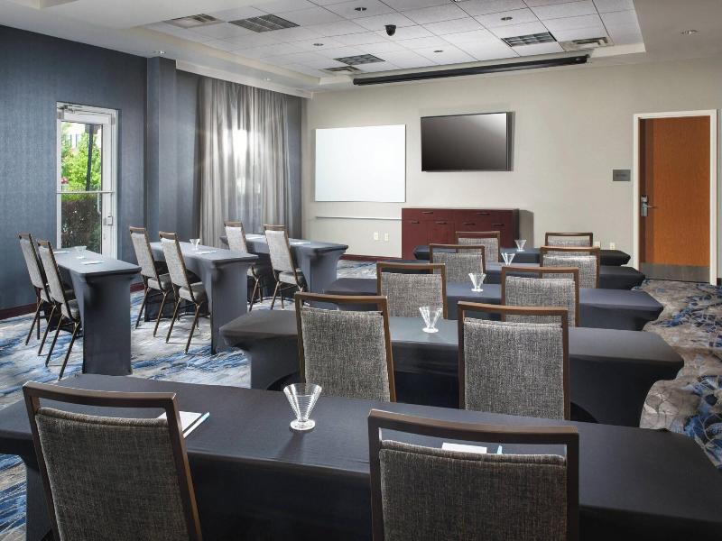 Fairfield Inn & Suites Chattanooga I-24 image
