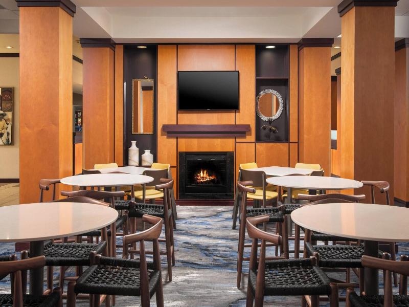 Fairfield Inn & Suites Chattanooga I-24 image