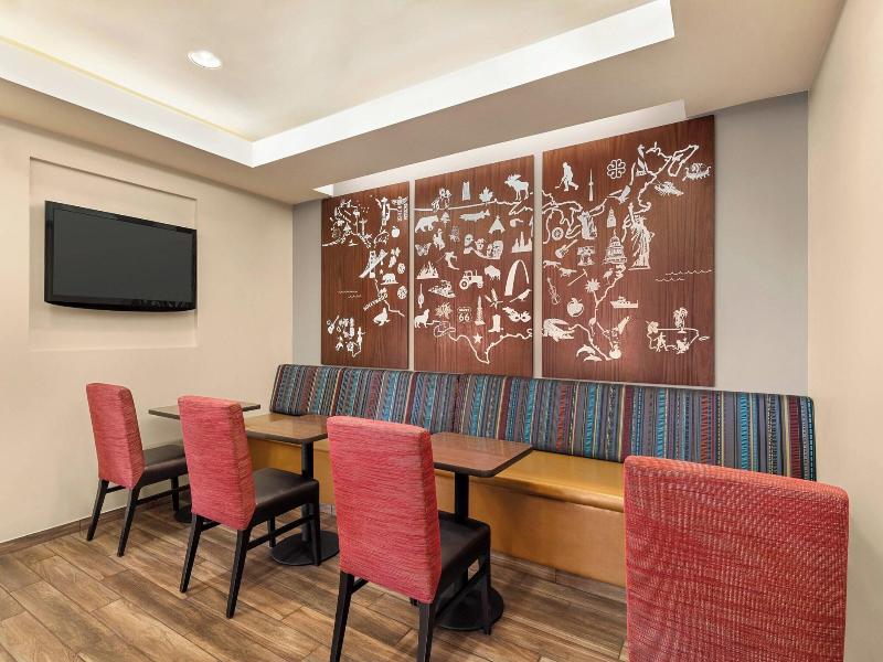 TownePlace Suites Chattanooga Near Hamilton Place image