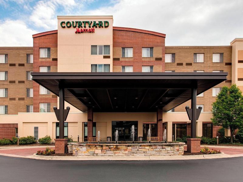 Courtyard Chicago Schaumburg/Woodfield Mall image
