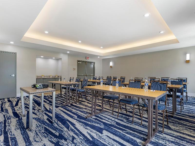 Best Western Plus Elgin - Chicago image