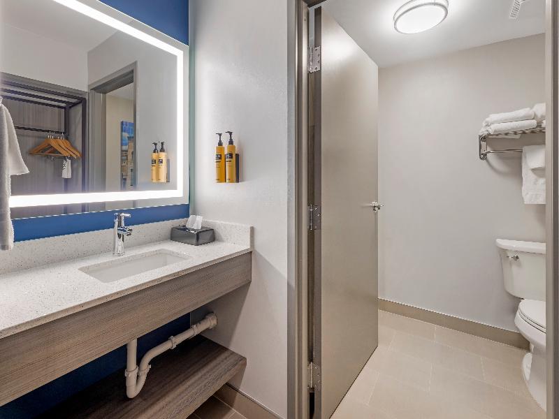 Best Western Plus Elgin - Chicago image