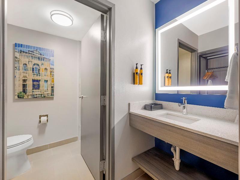 Best Western Plus Elgin - Chicago image