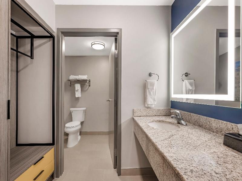 Best Western Plus Elgin - Chicago image