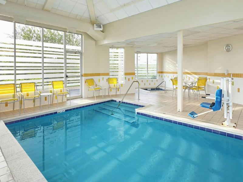 Fairfield Inn & Suites Chicago Lombard image