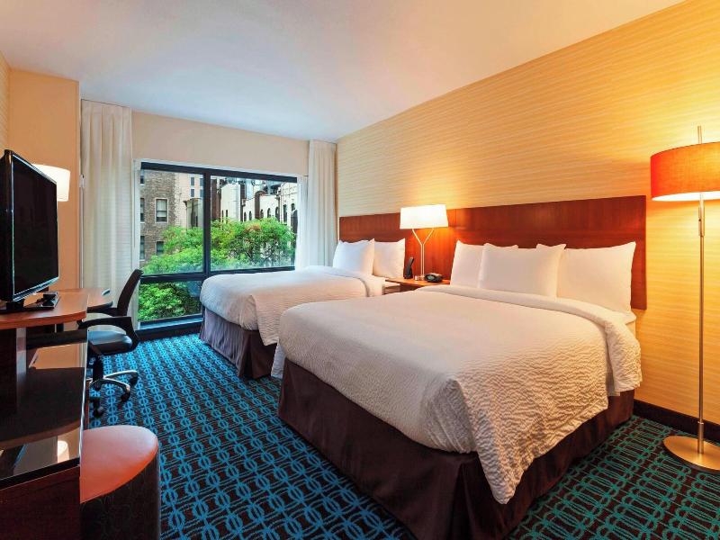 Fairfield Inn &Suites Chicago Downtown/River North image