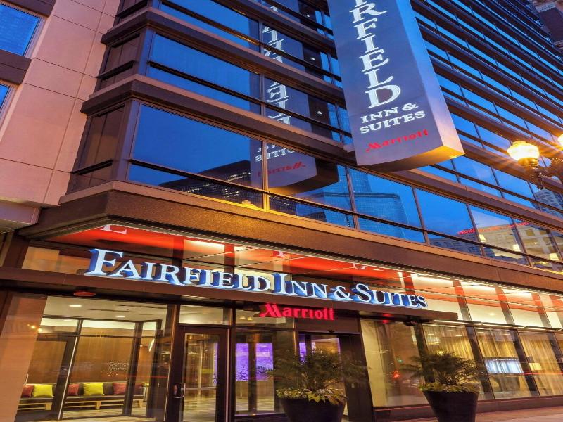 Fairfield Inn &Suites Chicago Downtown/River North image