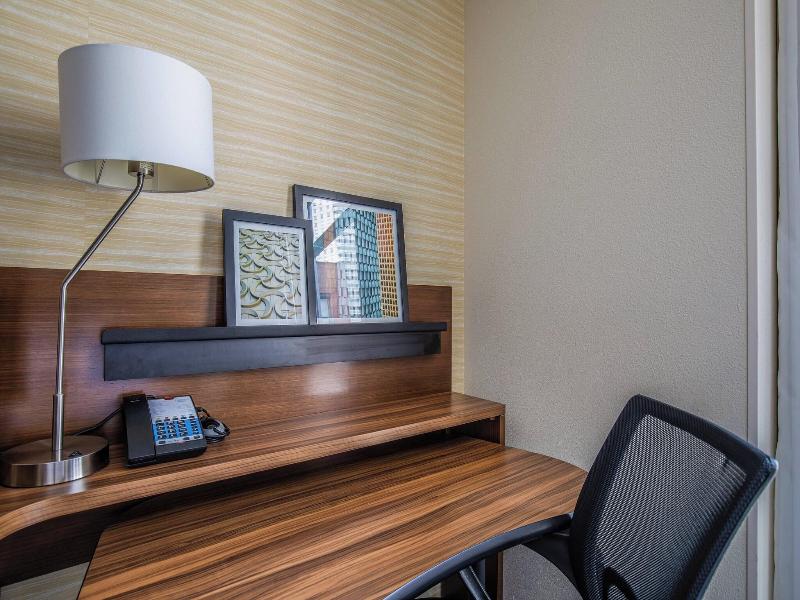 Fairfield Inn &Suites Chicago Downtown/River North image