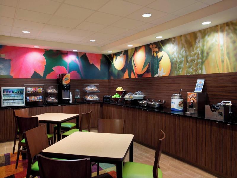 Fairfield Inn & Suites Chicago Midway Airport image