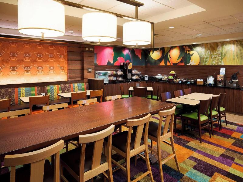 Fairfield Inn & Suites Chicago Midway Airport image