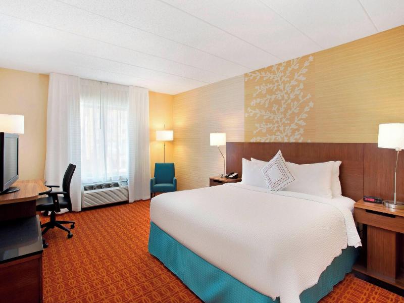 Fairfield Inn & Suites Chicago Midway Airport image