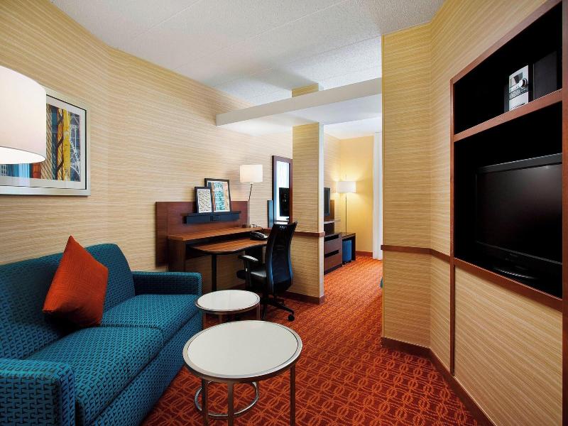 Fairfield Inn & Suites Chicago Midway Airport image
