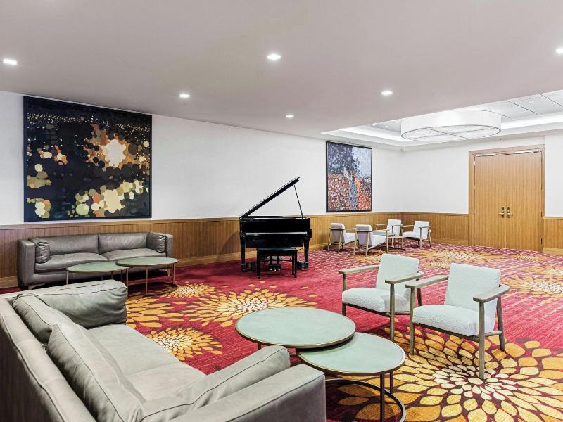 Chicago Marriott Naperville image