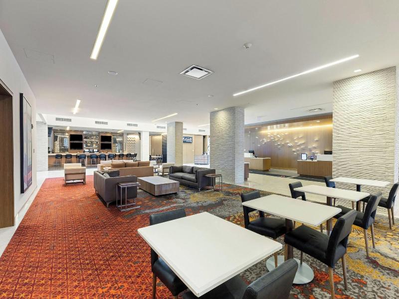 Chicago Marriott Naperville image