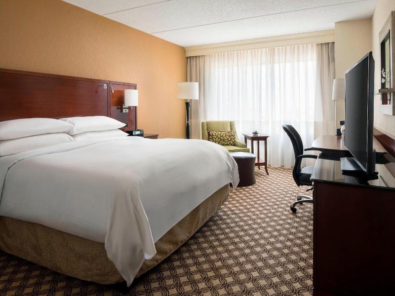 Chicago Marriott Naperville image
