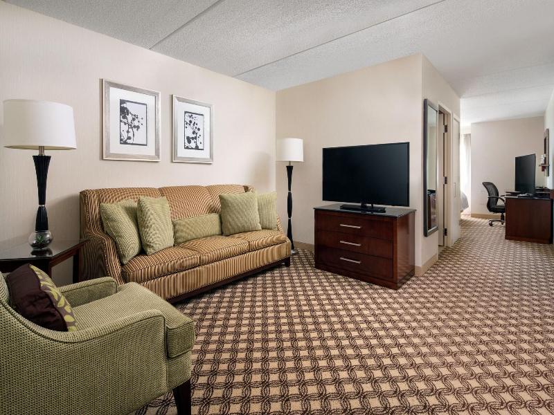 Chicago Marriott Naperville image