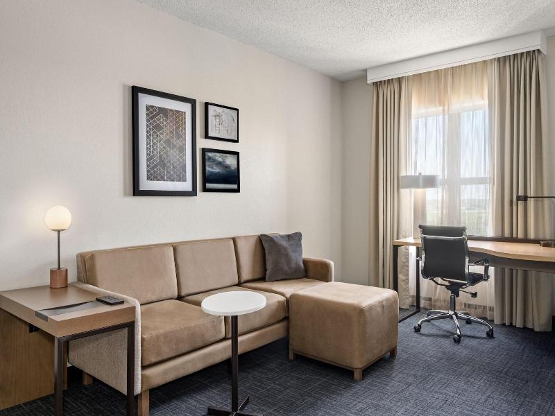 Residence Inn Chicago Naperville/Warrenville image
