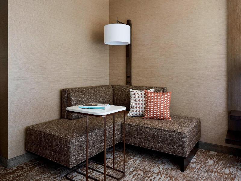 Chicago Marriott Southwest at Burr Ridge image