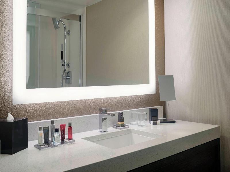 Chicago Marriott Southwest at Burr Ridge image