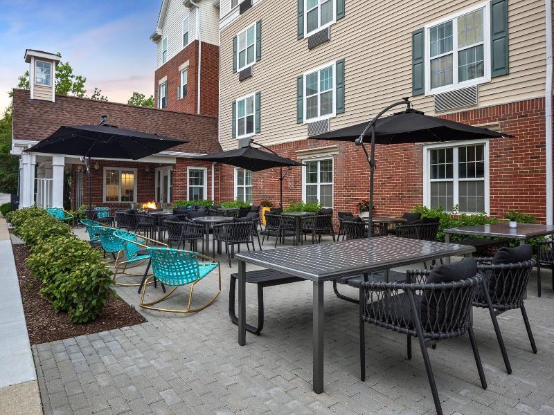 TownePlace Suites Chicago Lombard image