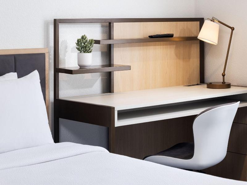 TownePlace Suites Chicago Lombard image