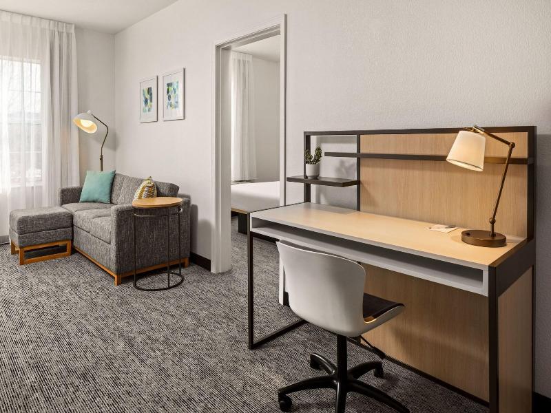 TownePlace Suites Chicago Lombard image