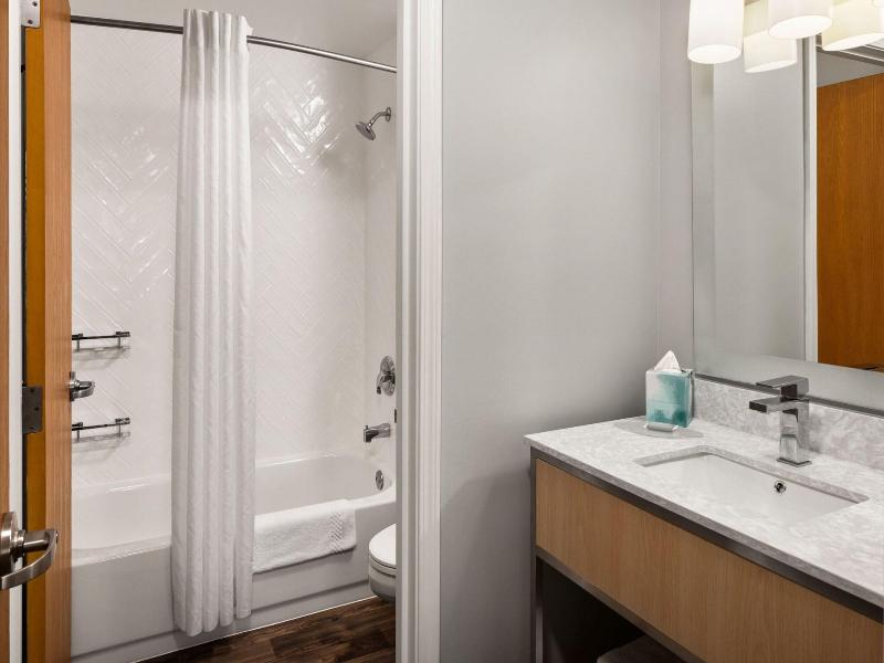TownePlace Suites Chicago Lombard image