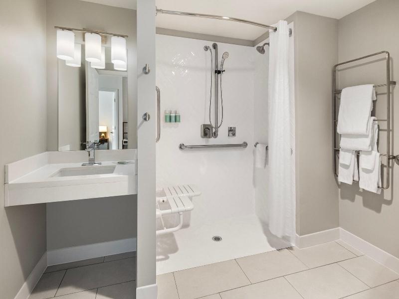 TownePlace Suites Chicago Lombard image