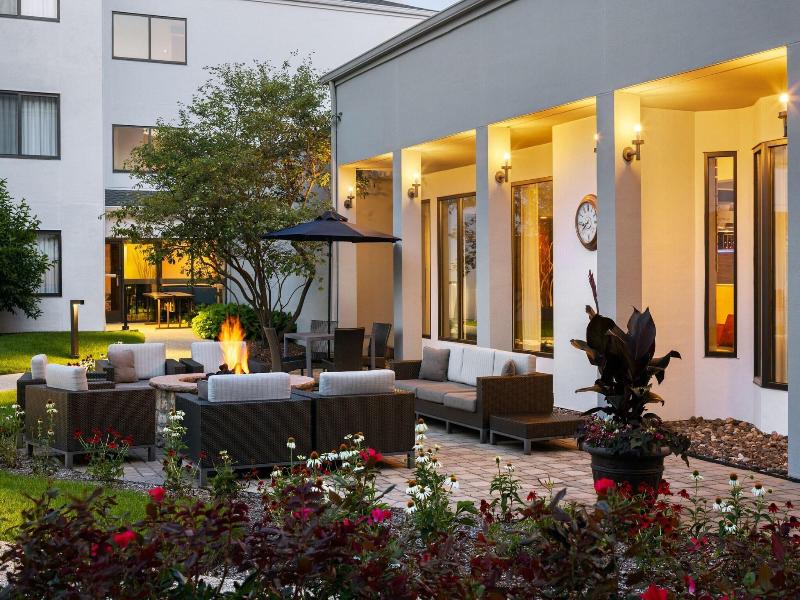 Courtyard Chicago Waukegan/Gurnee image