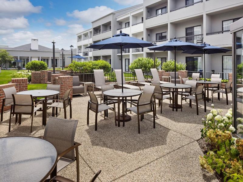 Courtyard Chicago Waukegan/Gurnee image