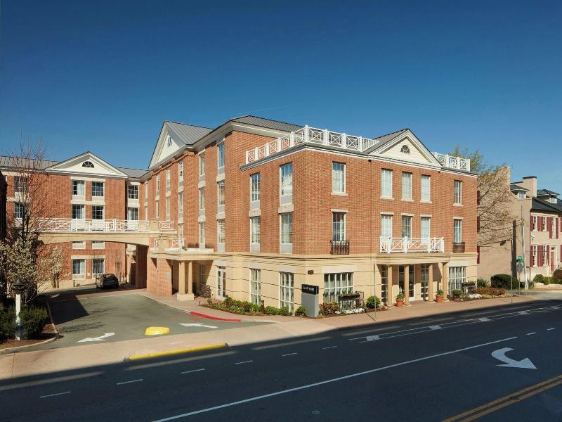 Courtyard Charlottesville- University Medical Cent