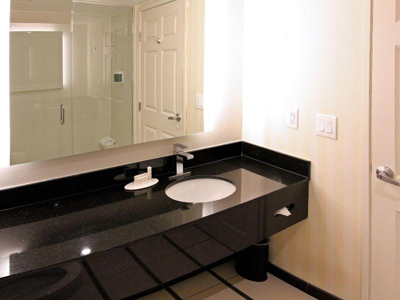 Fairfield Inn & Suites Charleston Airport image