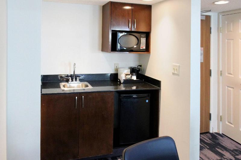 Fairfield Inn & Suites Charleston Airport image