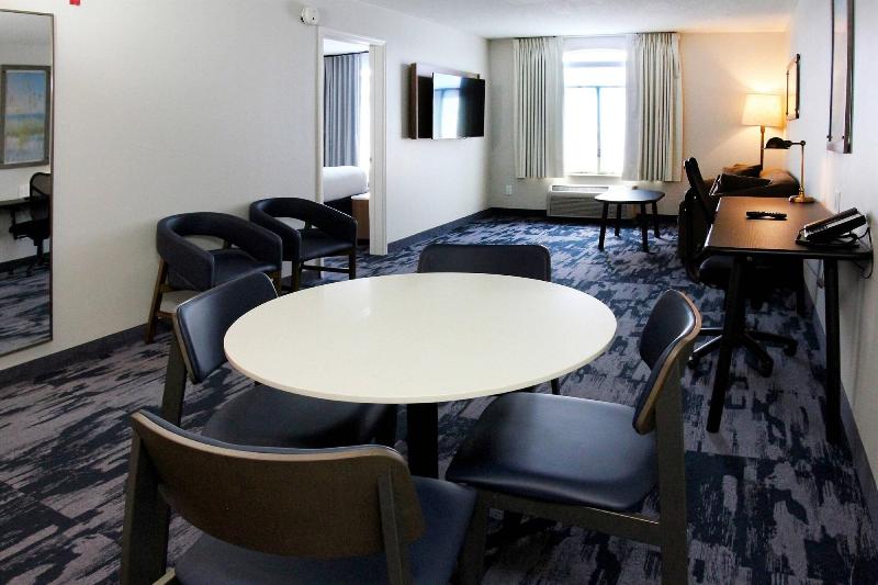 Fairfield Inn & Suites Charleston Airport image