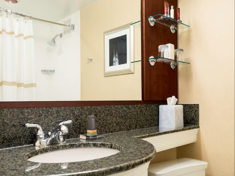 Wyndham Cleveland Airport image