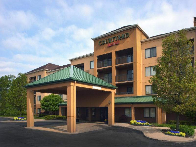 Courtyard by Marriott Cleveland Westlake image