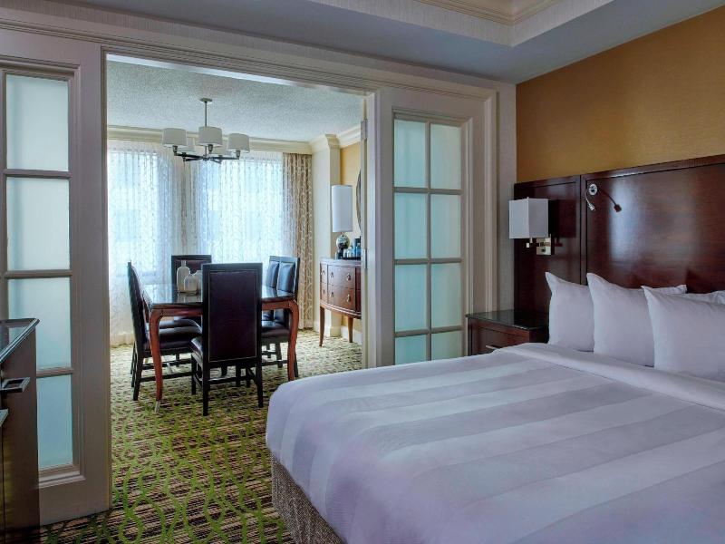 Marriott Cleveland Downtown at Key Tower image
