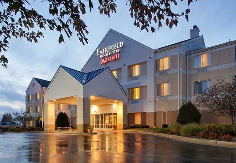 Fairfield Inn AND Suites Cleveland Streetsboro