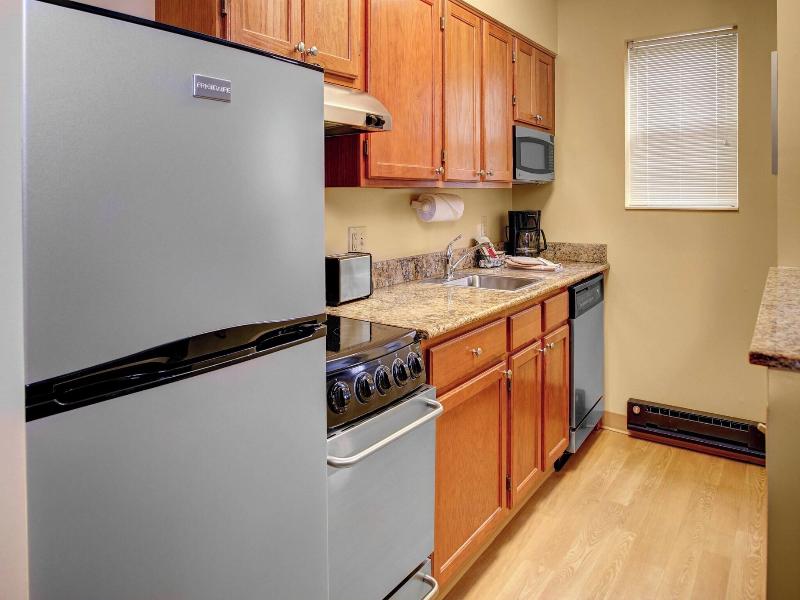 TownePlace Suites Cleveland Westlake image