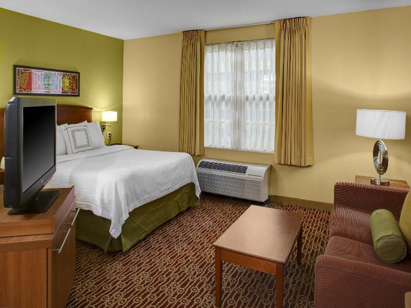 TownePlace Suites Cleveland Westlake image