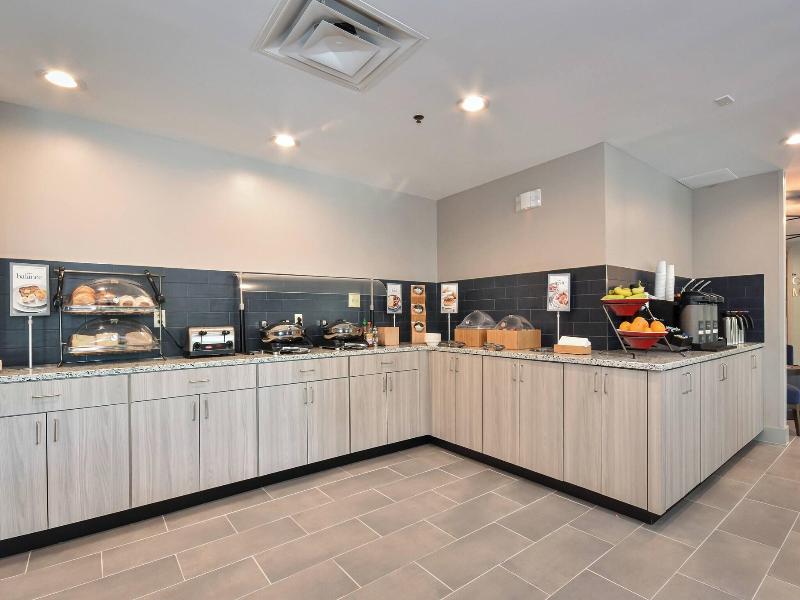 Fairfield Inn & Suites Charlotte Arrowood image