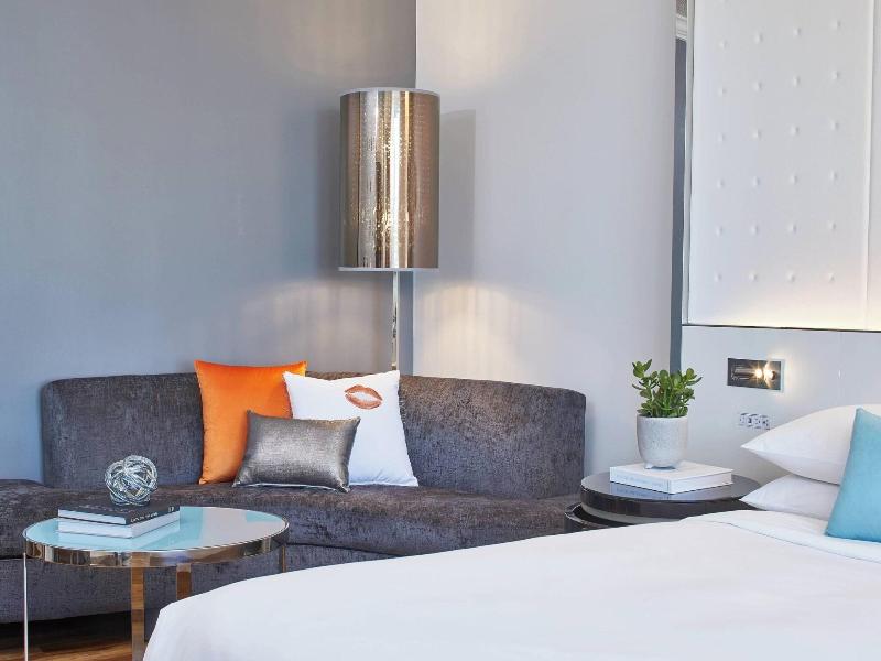 Renaissance Charlotte SouthPark Hotel image