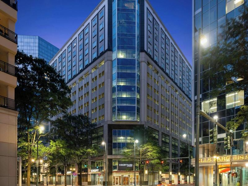 Courtyard Charlotte City Center image
