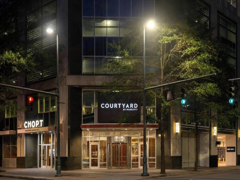 Courtyard Charlotte City Center image